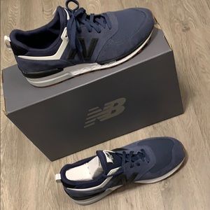 New balance sneakers size 10 D